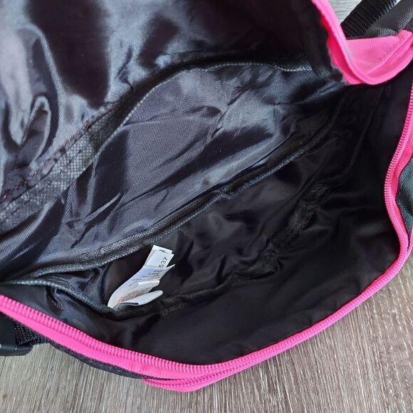 Disney Minnie Mouse Diva Fanny Pack Waist Bag - Picture 7 of 10